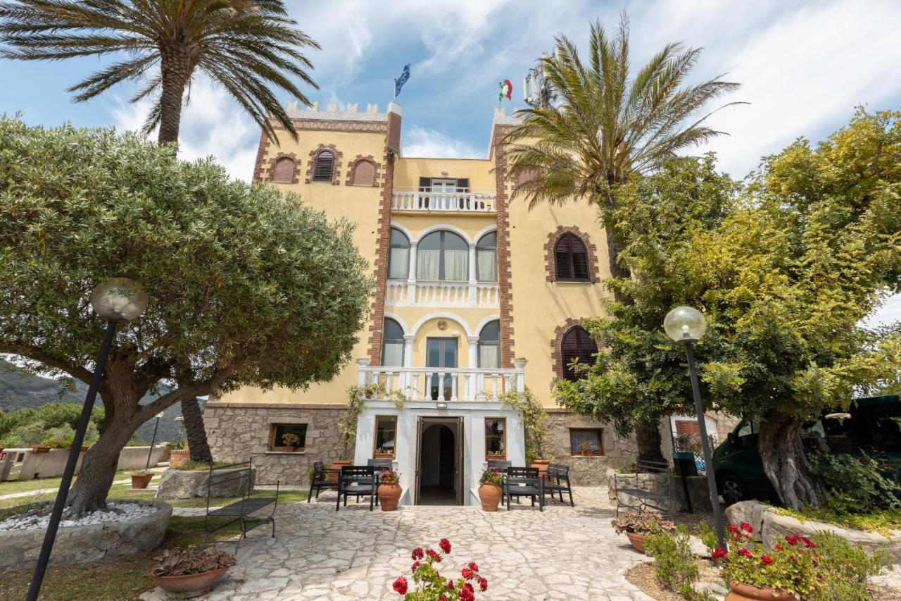 Hotel Castello Monticello Джільйо Екстер'єр фото