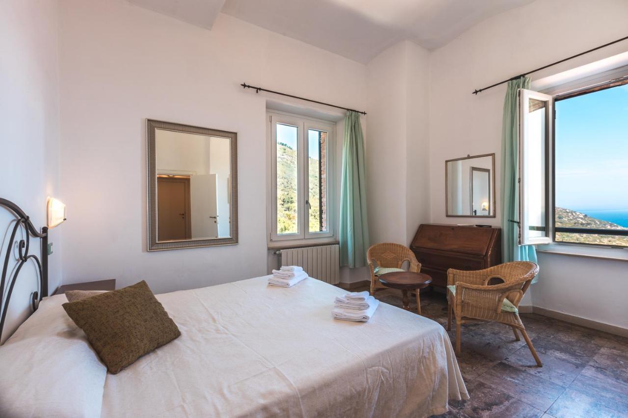 Hotel Castello Monticello Джільйо Екстер'єр фото